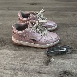 Girl’s Heelys 