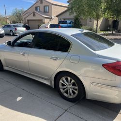 2012 Hyundai Genesis