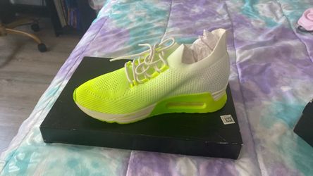 Women’s Shoes