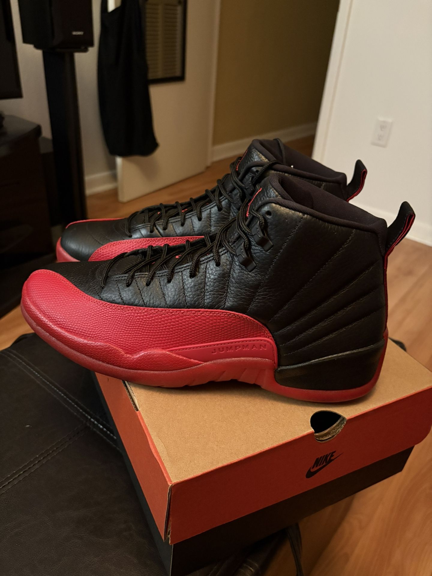 Air Jordan Retro 12 Flu Game Size 13