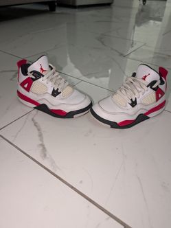 Jordan 4 Retro Mid Red Cement toddler size 11-C