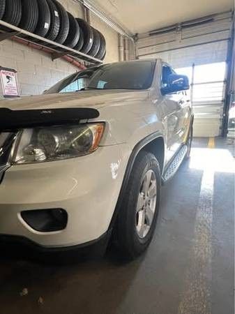 12 Grand Cherokee Limited