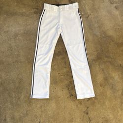 **New** EASTON Rival YL 27”-29” - White With Black Piping Youth Large 