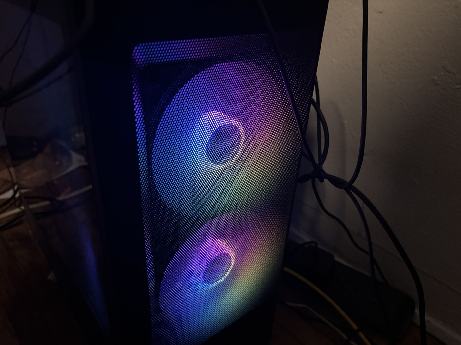 Gaming Pc RTX 5060 Ryzen 5 5600