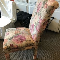 Chair - Cushioned, Floral, High Backed