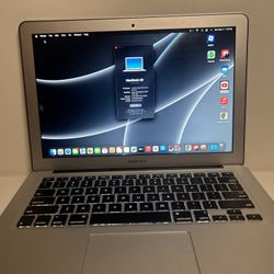 Pristine 2017 MacBook Air 13" | 8GB RAM |128GB Storage | $120