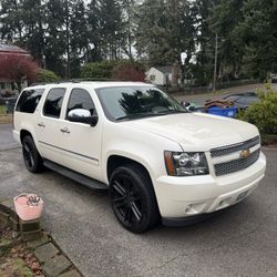 2013 Chevrolet Suburban LTZ Sport Utility 4D