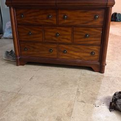 Beautiful Wood Dresser With Nine Drawers!