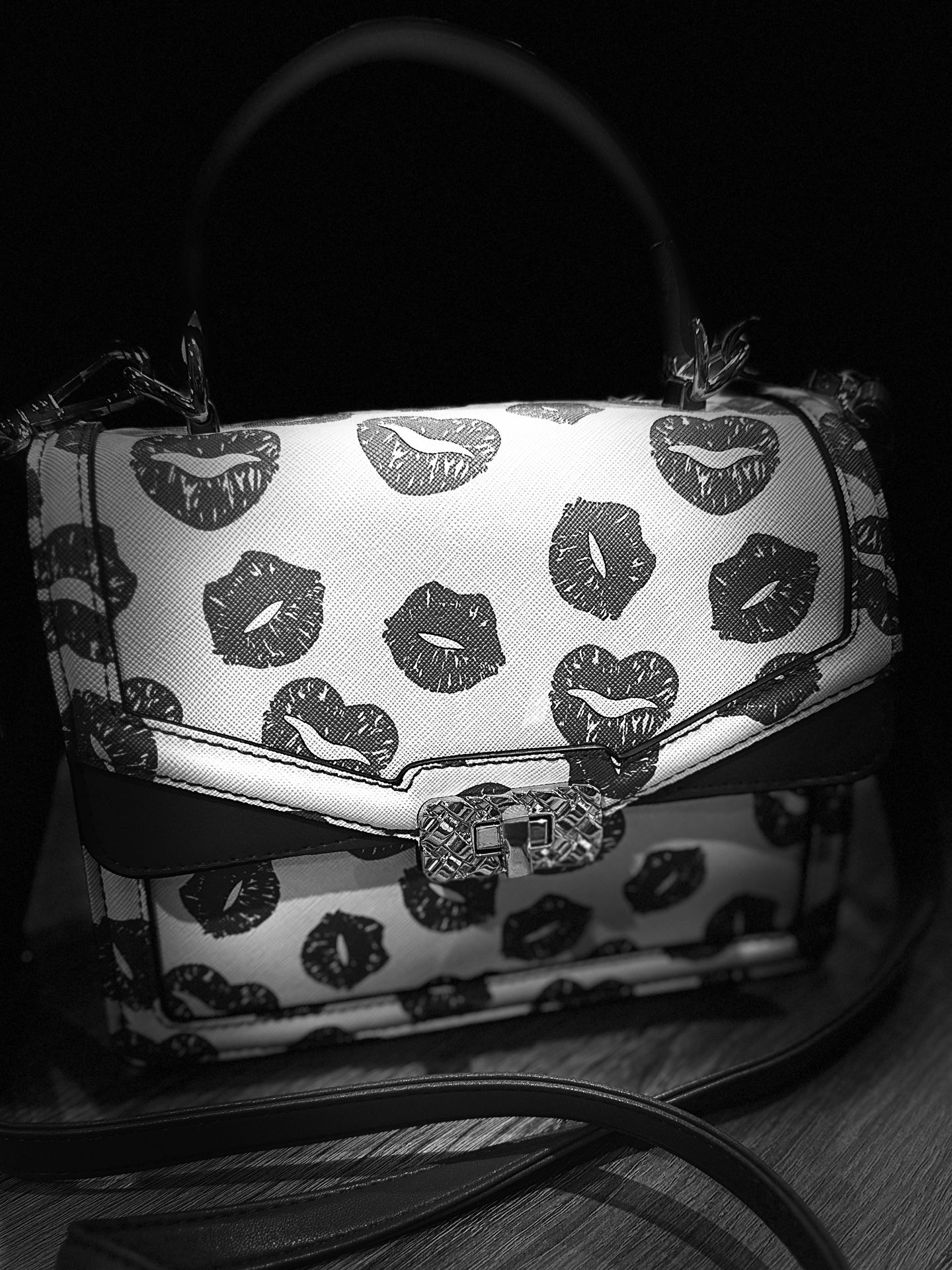 ALDO Valentines Purse Handbag Red Lips