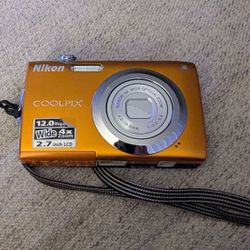 Nikon Coolpix Digital Camera 