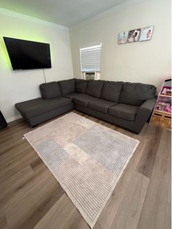 Sectional couch