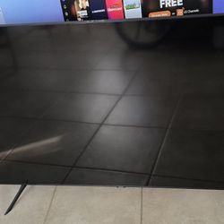 Samsung 65' Q70T QLED 4K + Govee Envisual TV LED Backlight with Camera