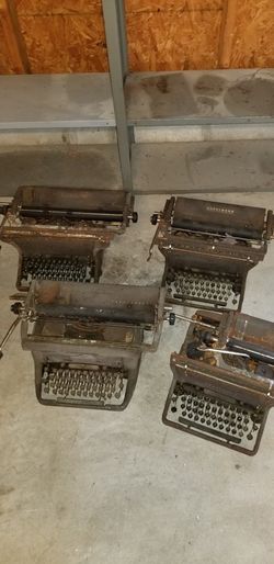 Antique Underwood Typewriter
