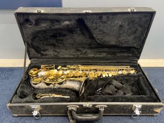 Hunter Saxophone Alto W/ case