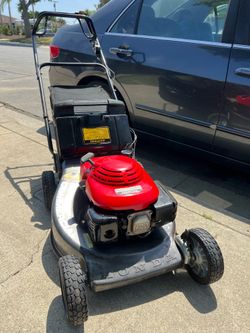 Honda HRC 215 Comercial Lawn Mower With Transmission & Blade Control Runs Perfect I recently did a full complete tuneup