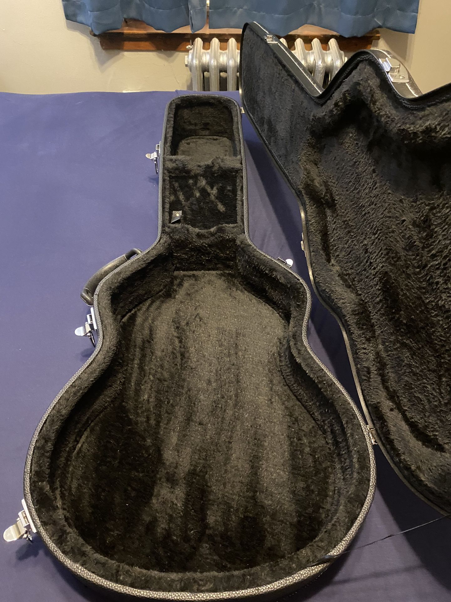 Guitar Hardshell Case 6-12 Strings