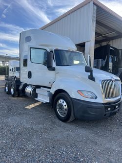 2018 International LT 625 Cummins engine