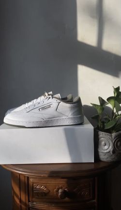 Jjjjound Reebok Club C White Olive 10.5 for Sale in Brooklyn, NY