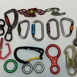 Mixed lot of used climbing / rigging hardware