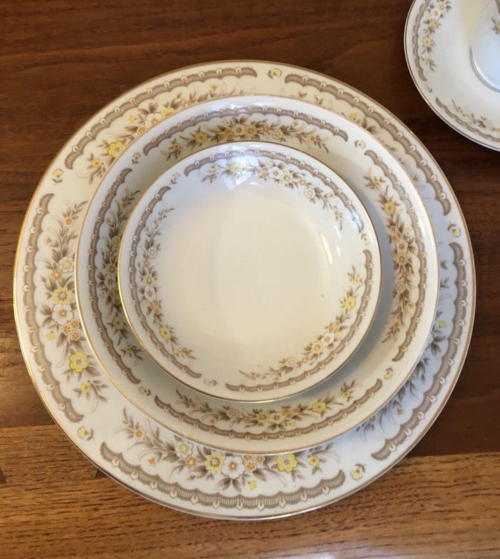 Ekco Fine China Company “Golden Autumn” service for 12.