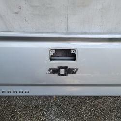 2014-2018 Chevy Silverado Tailgate Shell Original
