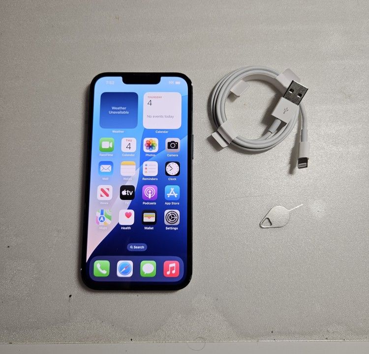 Iphone 13 like new CARRIER UNLOCKED 128gb storage with charger or best offers