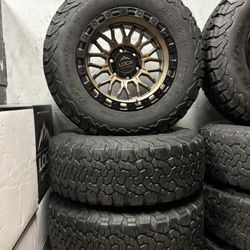 Bendo Un Set De Rines Nuevos Con Llantas Usadas Para Toyota Tacoma Chevy Silverado 