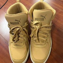 Pumas Men 11.5 Shoes
