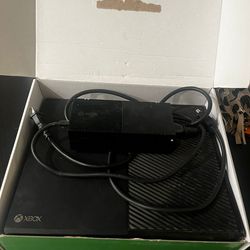 Microsoft Xbox One 500 GB Black Console Model 1540 - Console & Cables Only