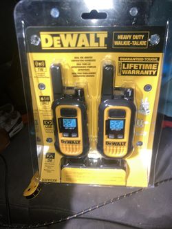 DEWALT HEAVY DUTY WALKIE TALKIE
