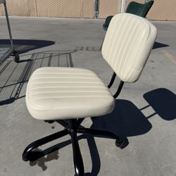 NEW-office Chair $45.00