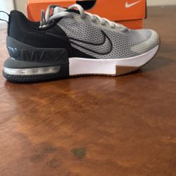 Nike Air Max Trainer 6