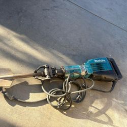 Makita HM1307CB Demolition Hammer, 1-1/8” Hex, 1510W