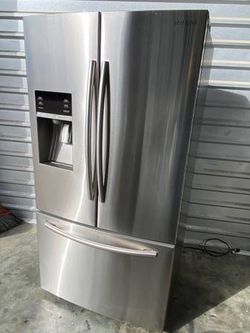 Great Samsung refrigerator/freezer