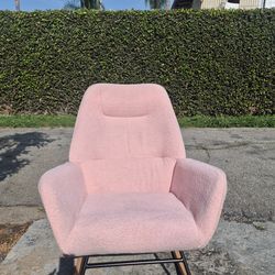 Pink teddy bear rocking chair