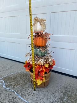 Pumpkin totem pole