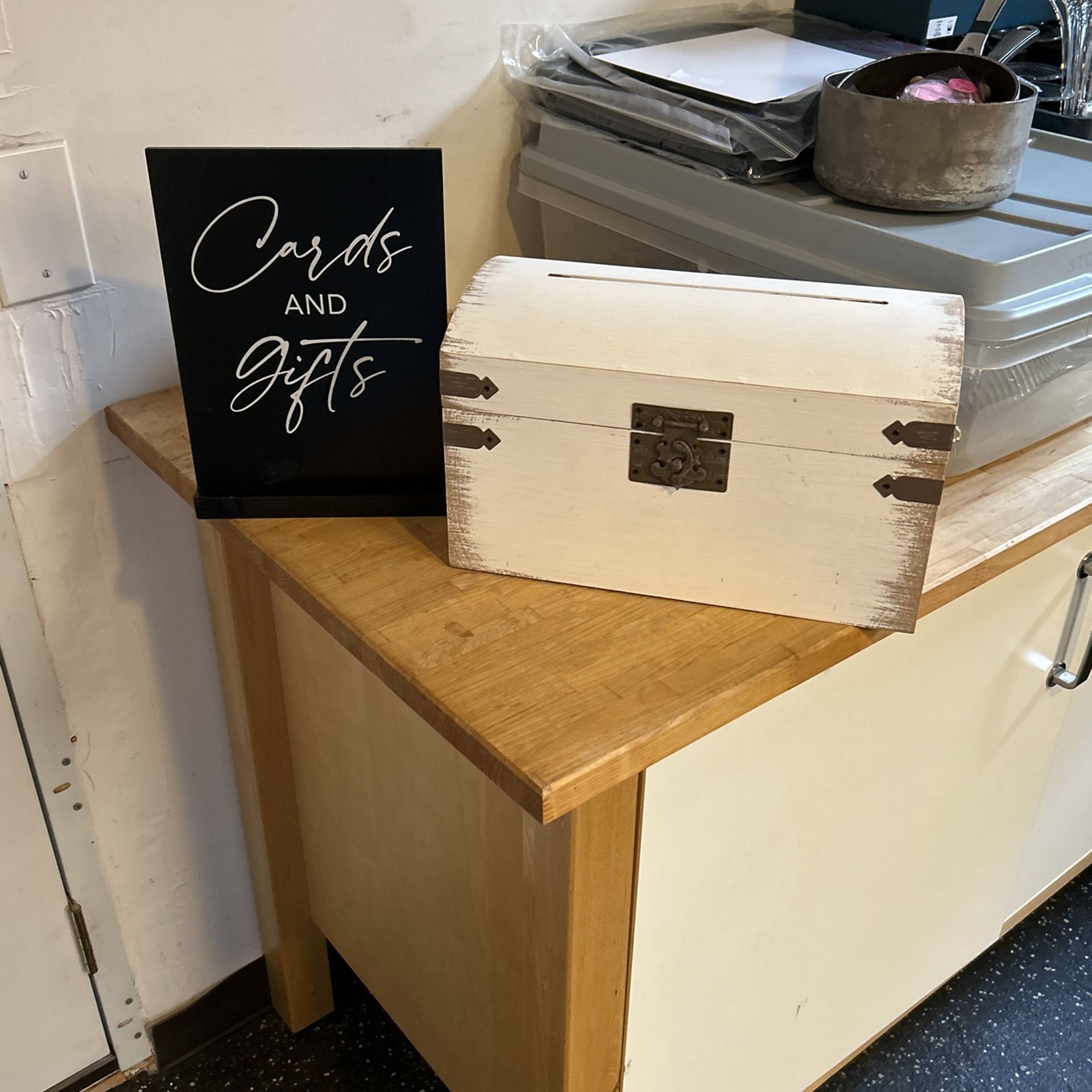 Gift Card Box And SIGN COMBO