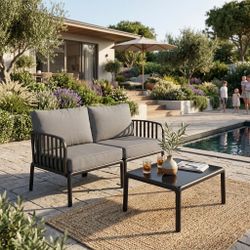 Brand new outdoor furniture set