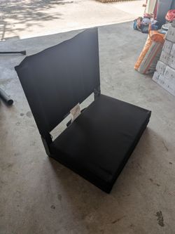 Stadium chair