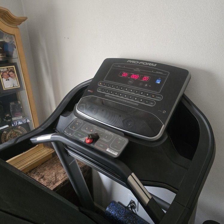 Pro Form 965 CT Treadmill