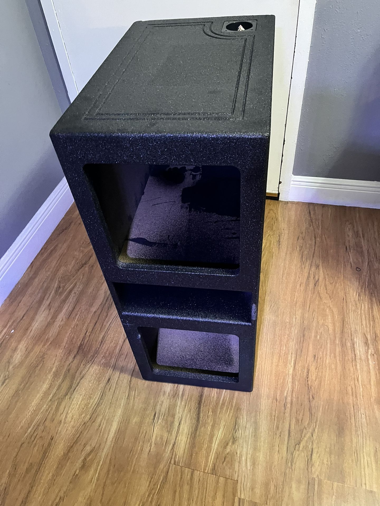 Q Bomb L7 Kicker 12 Enclosure Box (36x23x16)
