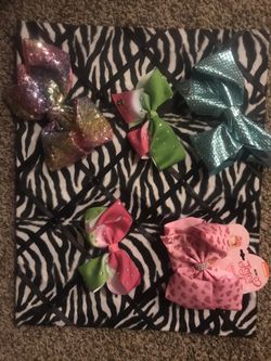 Jojo Siwa hair bows