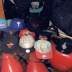 13 Hats Snapbacks And Fitted All For 150