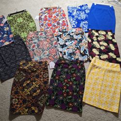 14 Skirts - Size 8/M