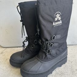 Snow Boots