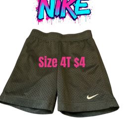 NIKE BOYS SHORT 4T GREAT CONDITION ❤️M14 010326