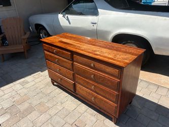 Vintage Willett “Gold Transitional Cherry” 8-Drawer Dresser – Solid Cherry – Fully Restored – $795
