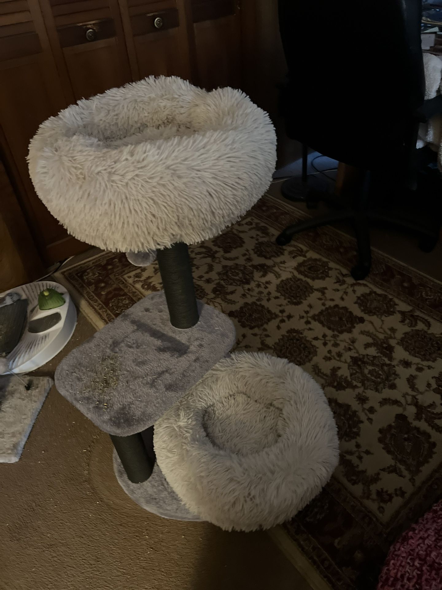 Cat Tree New