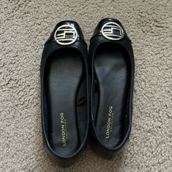 London Fog black and gold ballet flats