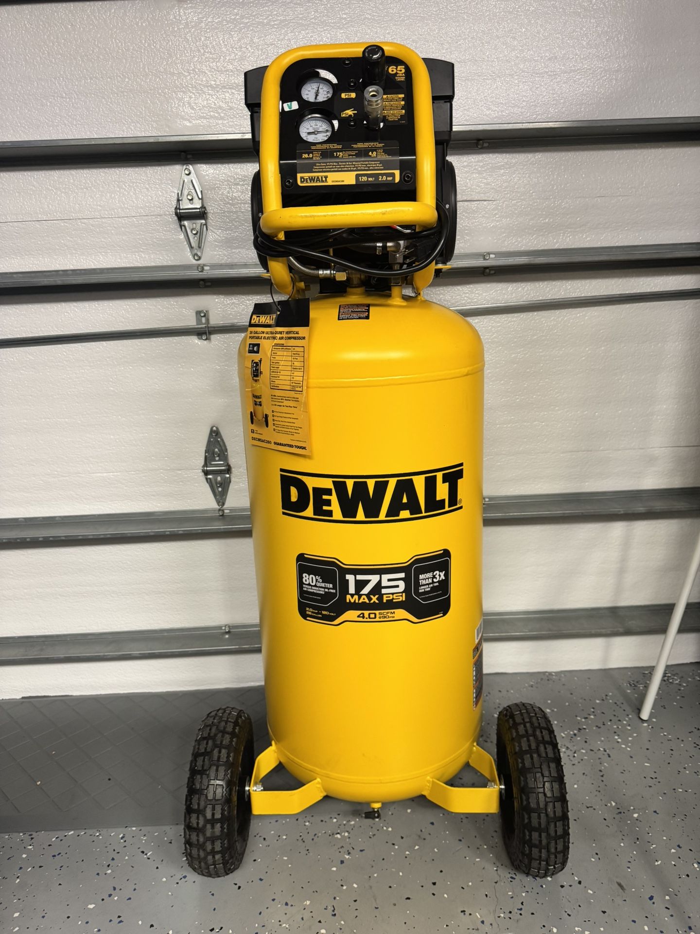 π DeWalt Air Compressor 26 gal Ultra Quiet Portable